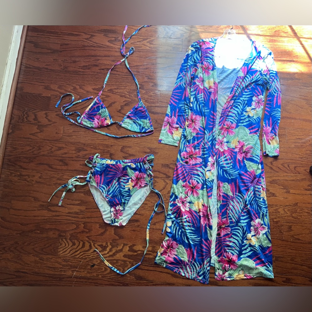 Brand New Tropical Floral Bikini Set with Matching Cover-Up - Blue/Pink/Green